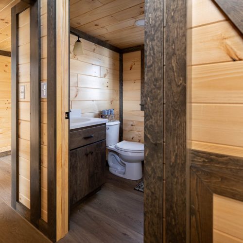 Beaverdam Style 2 Bathroom