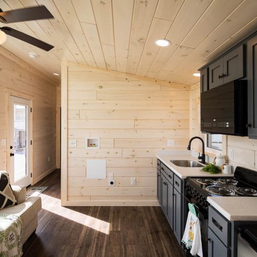 Saratoga Style 1 Kitchen and Living Area