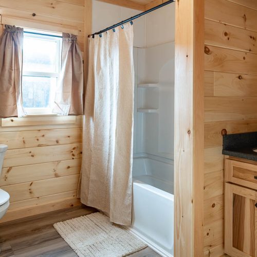 bathroom in a cedar ridge lodge 68009